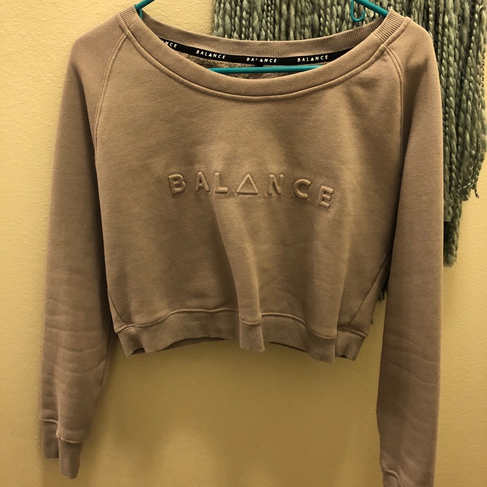 Balance athletica essence crew neck